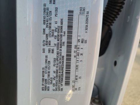 Used 2024 Ford F250 XL w/ STX Appearance Package image 29