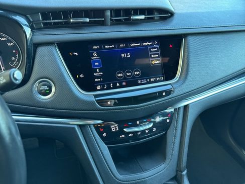 Used 2024 Cadillac XT5 Premium Luxury image 11
