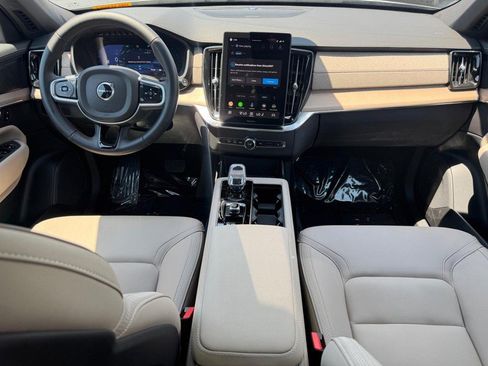 Certified 2026 Volvo XC90 B6 Plus AWD/4WD image 13