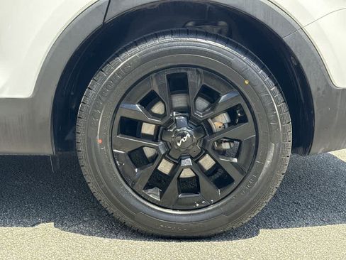 Certified 2023 Kia Telluride SX X-Pro AWD/4WD image 11