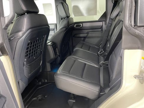 New 2025 Ford Bronco Badlands image 16