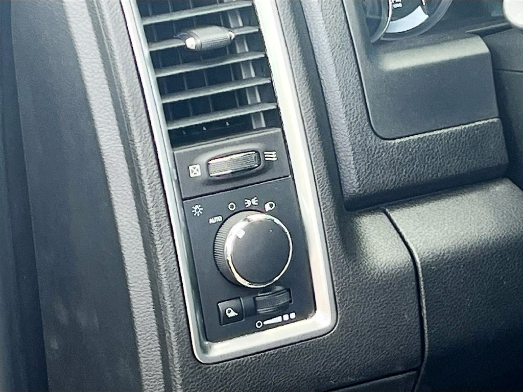 Used 2022 RAM 1500 Warlock w/ Electronics Group AWD/4WD image 10
