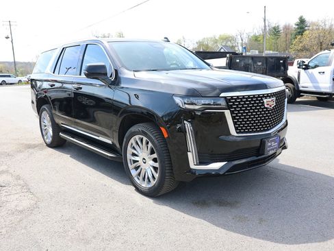 Used 2023 Cadillac Escalade Premium Luxury image 1