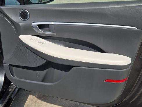 Used 2025 Hyundai Sonata SEL FWD image 31