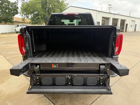 Used 2023 GMC Sierra 1500 SLT w/ SLT Premium Package AWD/4WD image 34