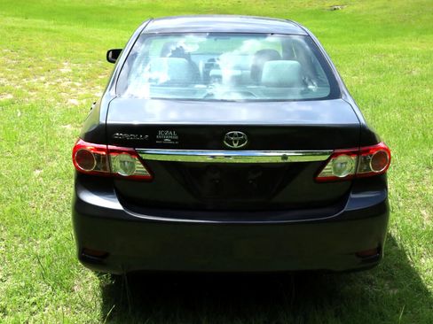 Used 2013 Toyota Corolla S Special Edition image 4