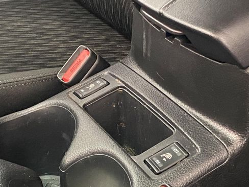 Used 2018 Nissan Rogue SV w/ Premium Package image 22