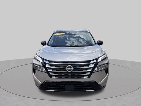 Used 2025 Nissan Rogue Platinum w/ Tech Package AWD/4WD image 2