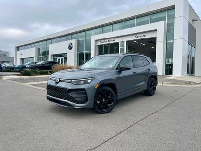 New 2026 Volkswagen Tiguan SE R-Line