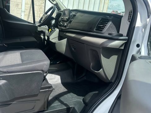 Used 2025 Ford Transit 250 Low Roof w/ Exterior Upgrade Package RWD image 28