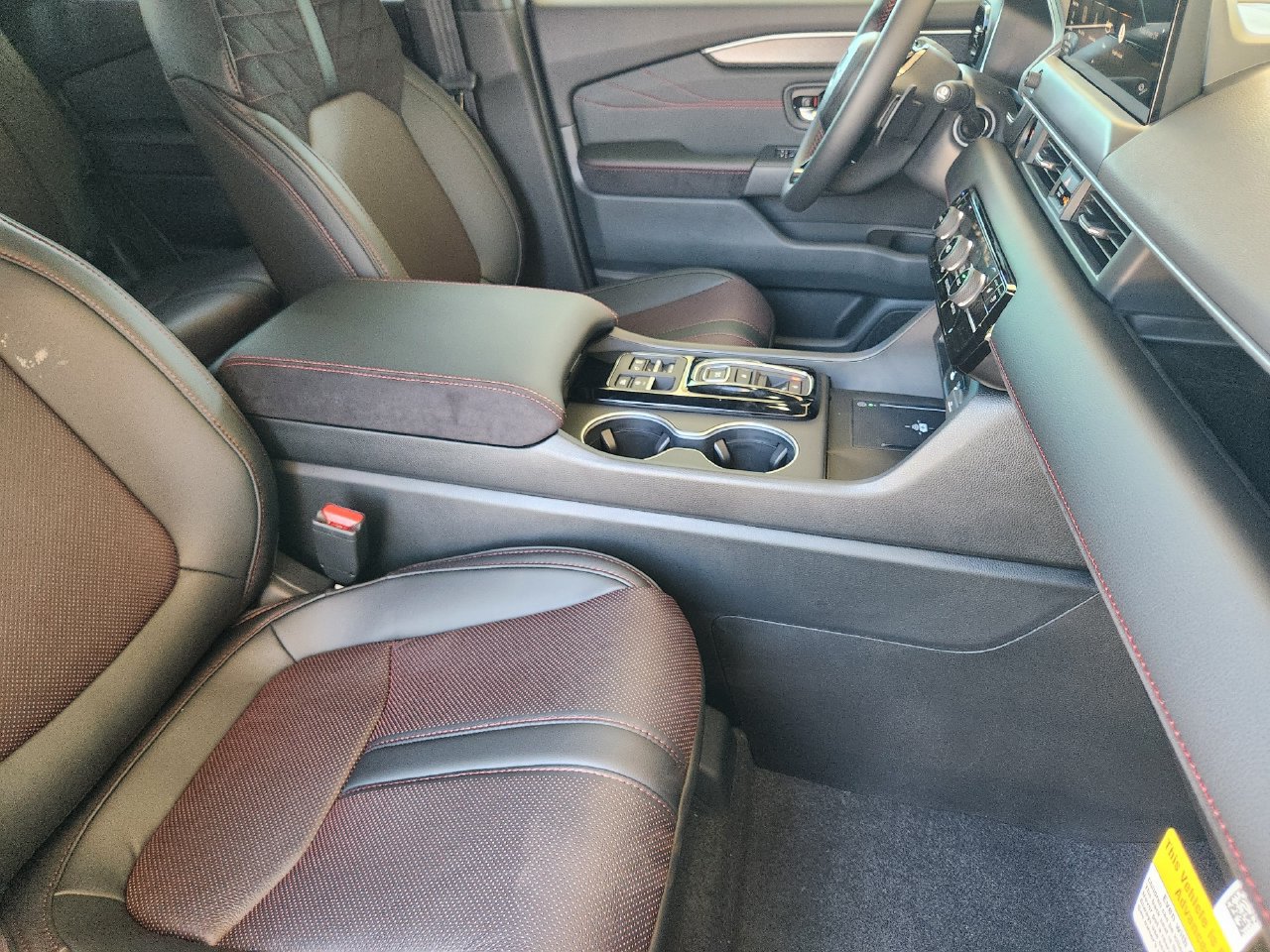 New 2026 Honda Pilot Black Edition image 10
