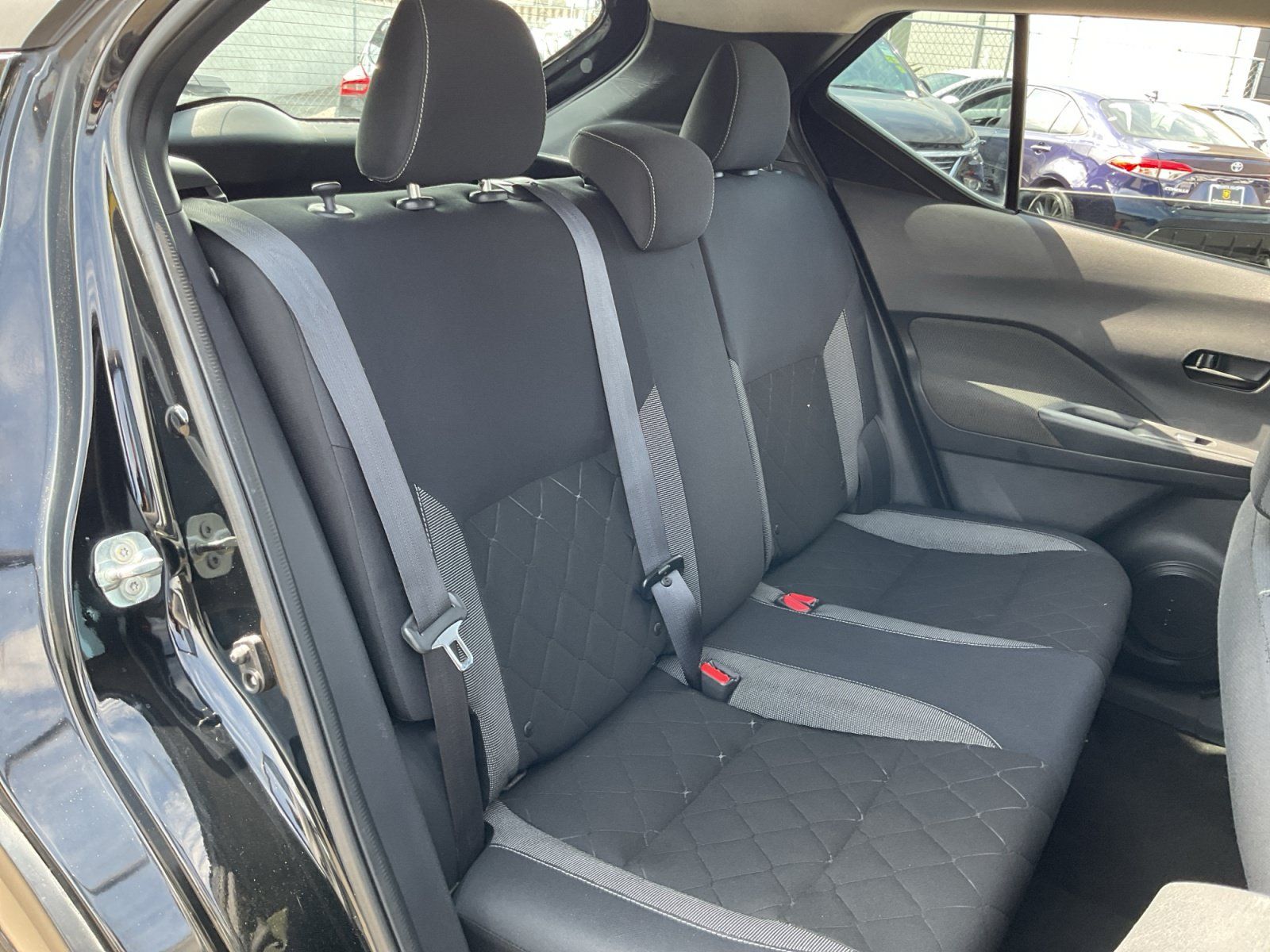 Used 2018 Nissan Kicks S FWD image 20