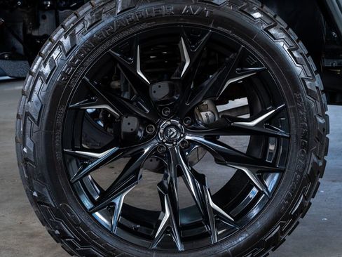 Used 2014 Jeep Wrangler Unlimited Rubicon w/ Connectivity Group image 10