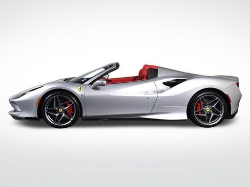 Certified 2022 Ferrari F8 Tributo RWD image 7