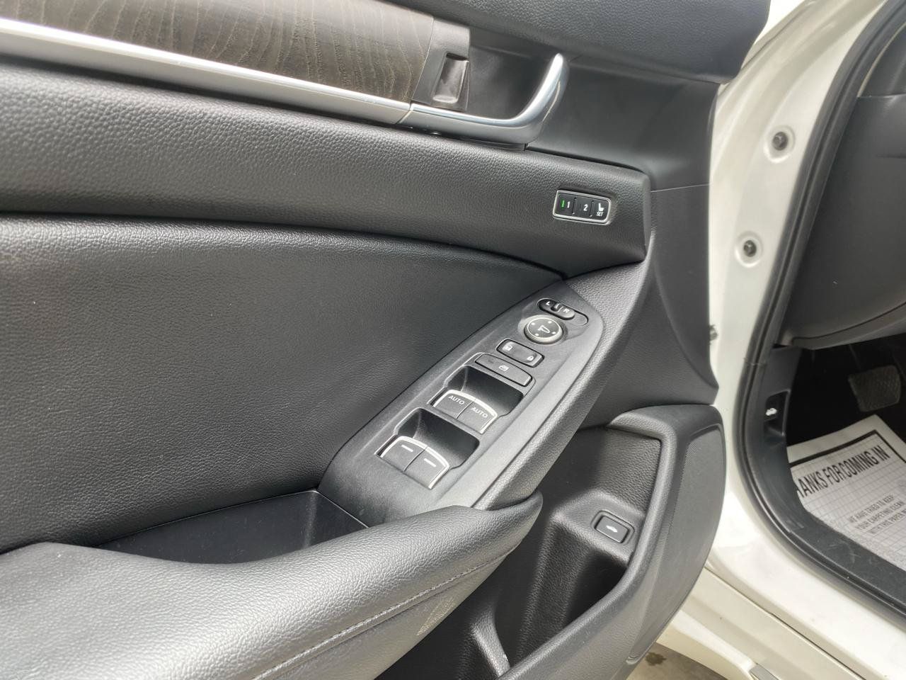Used 2019 Honda Accord EX-L image 17