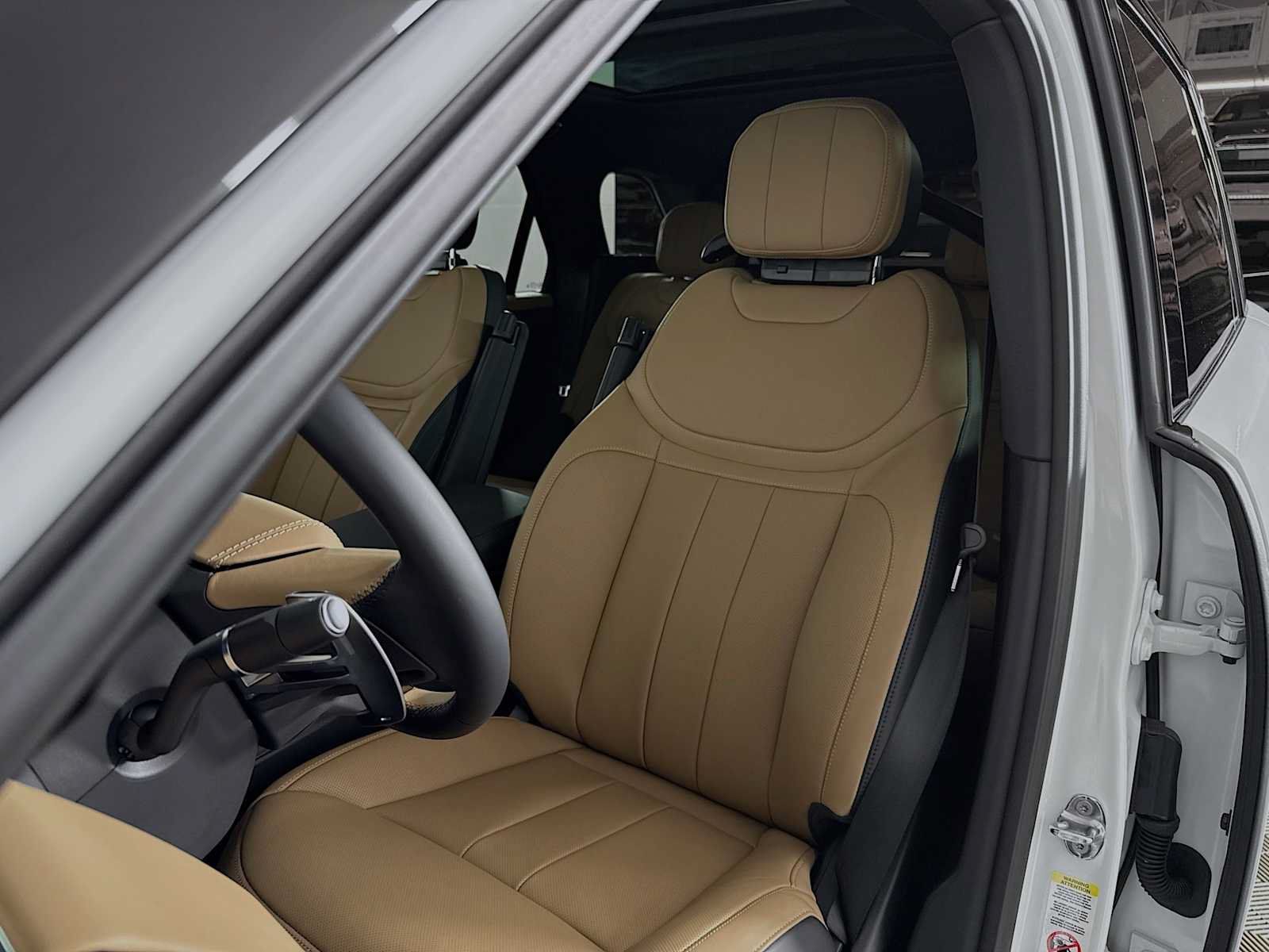 New 2026 Land Rover Range Rover Sport Dynamic SE AWD/4WD image 10