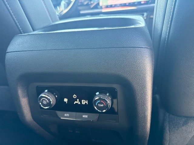 Used 2026 Chevrolet Traverse Z71 AWD/4WD image 36
