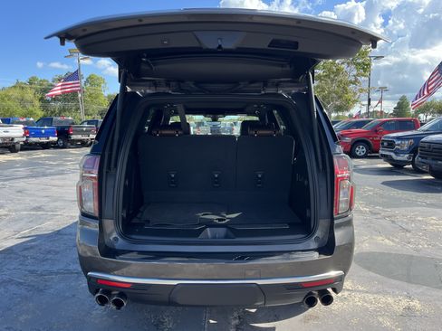 Used 2021 Chevrolet Tahoe High Country w/ Premium Package RWD image 15