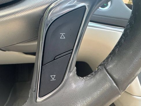 Used 2021 Cadillac XT5 Premium Luxury w/ LPO, Floor Liner Package FWD image 15