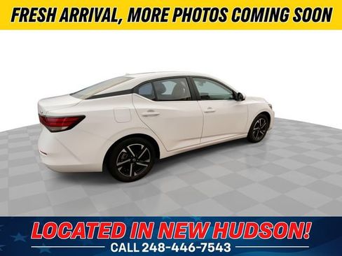 Used 2024 Nissan Sentra SV FWD image 2