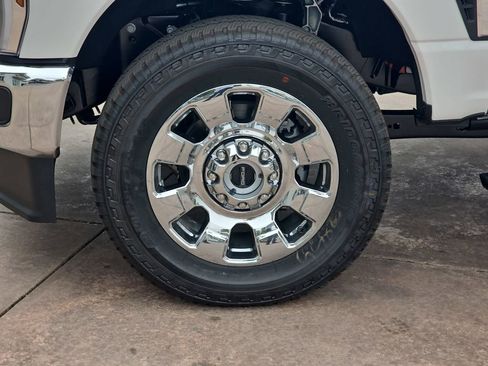 New 2026 Ford F350 King Ranch w/ Chrome Package AWD/4WD image 36