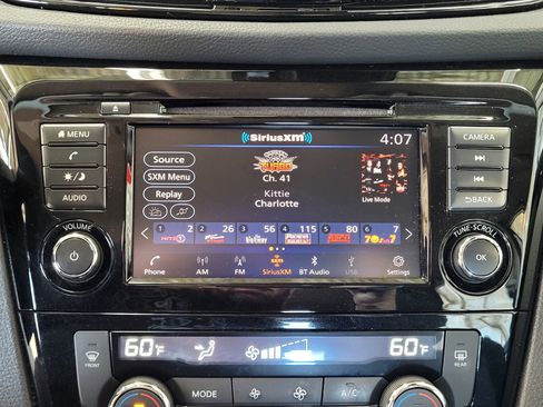 Certified 2022 Nissan Rogue Sport SV image 11