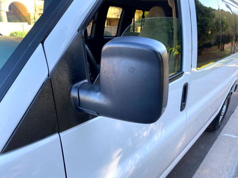 Used 2017 Chevrolet Express 2500 LS image 17