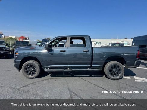 Used 2025 RAM 2500 Big Horn AWD/4WD image 2