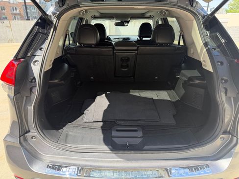 Used 2017 Nissan Rogue SL w/ SL Premium Package AWD/4WD image 25
