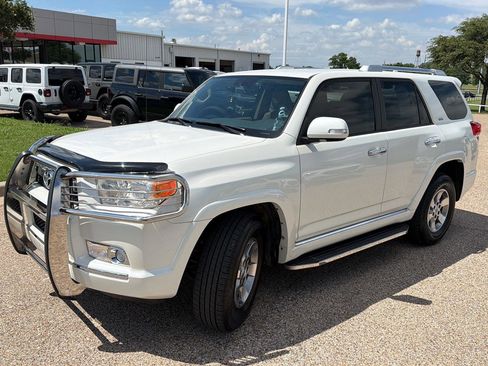 Used 2012 Toyota 4Runner SR5 RWD image 7