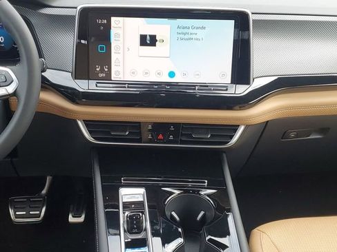 New 2026 Volkswagen Atlas Cross Sport SEL R-Line image 16