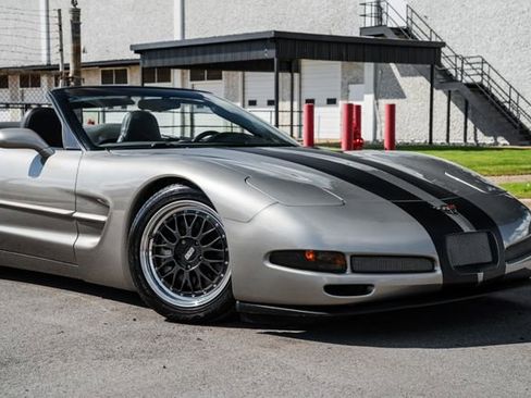 Used 1998 Chevrolet Corvette Convertible w/ Memory Pkg image 51