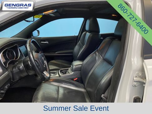 Used 2017 Dodge Charger R/T w/ Plus Group RWD image 11