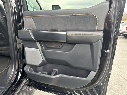 Certified 2024 Ford F350 Platinum w/ Tremor Off-Road Package image 25