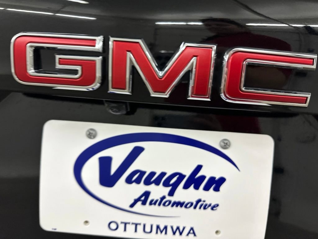 New 2027 GMC Terrain Elevation w/ Elevation Premium Package AWD/4WD image 16