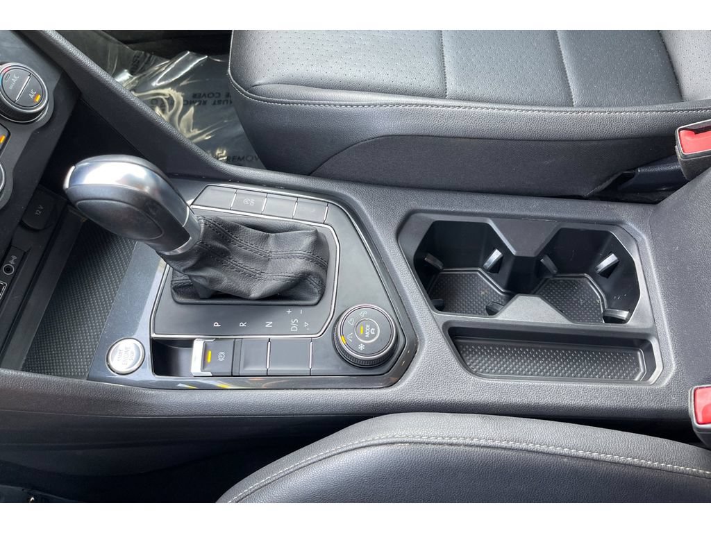 Used 2019 Volkswagen Tiguan SE AWD/4WD image 32