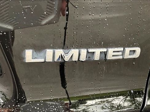 Used 2020 Jeep Cherokee Limited AWD/4WD image 24