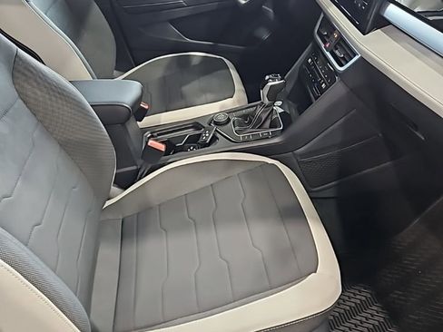 New 2026 Volkswagen Taos SE image 13