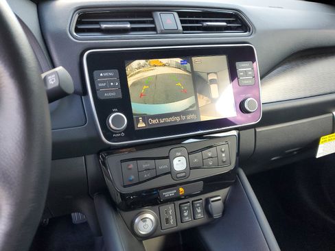 New 2025 Nissan Leaf SV Plus image 15