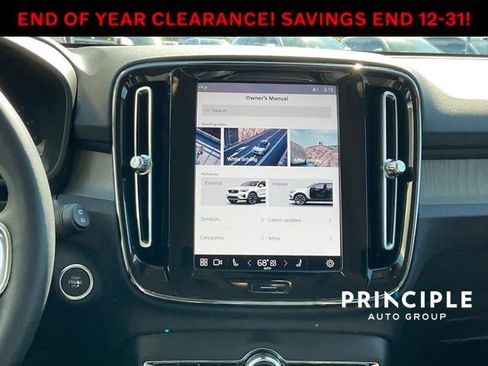 Certified 2023 Volvo XC40 B4 Core w/ Protection Package Premier image 18