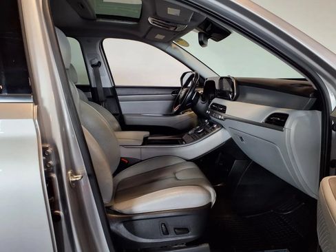 Used 2021 Hyundai Palisade SEL w/ Premium Package AWD/4WD image 14