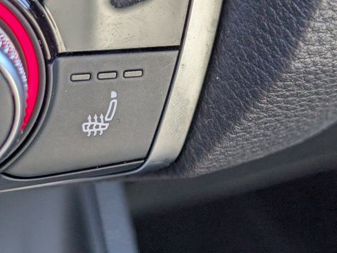 Used 2023 Audi Q3 2.0T Premium image 25