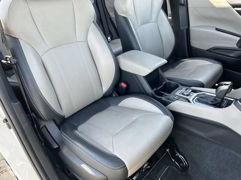 Used 2021 Subaru Forester Limited AWD/4WD image 29