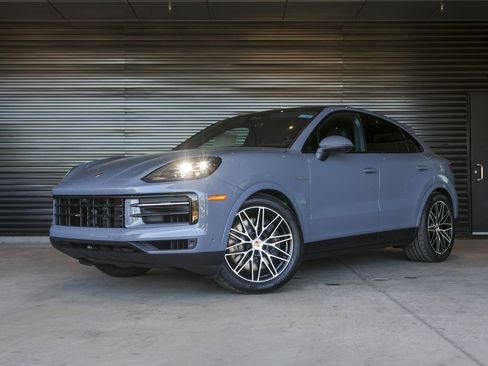 New 2026 Porsche Cayenne E-Hybrid Coupe AWD/4WD image 1
