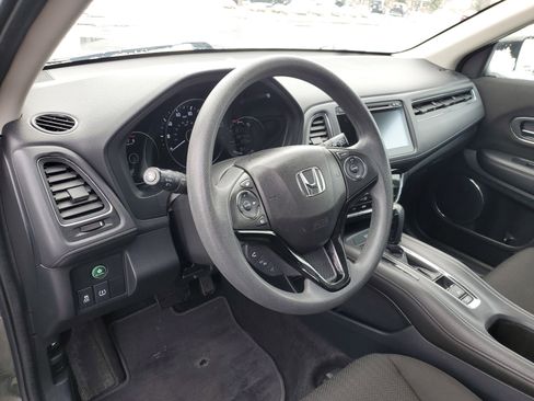 Used 2018 Honda HR-V EX image 16