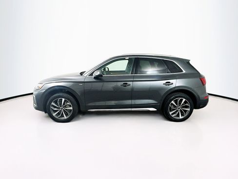 Used 2023 Audi Q5 2.0T Premium w/ Convenience Package AWD/4WD image 4