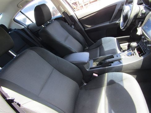Used 2012 MAZDA MAZDA3 i Touring FWD image 5