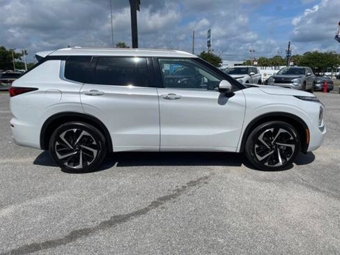 Used 2023 Mitsubishi Outlander SEL image 35