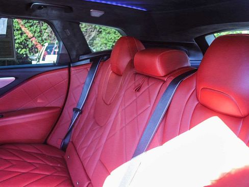 Certified 2023 BMW XM image 18