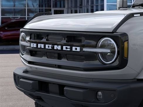 New 2026 Ford Bronco Outer Banks AWD/4WD image 19